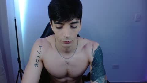 takeru___ online show from February 22, 4:19 pm