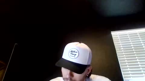 tallhungcloudy online show from May 30, 11:49 pm