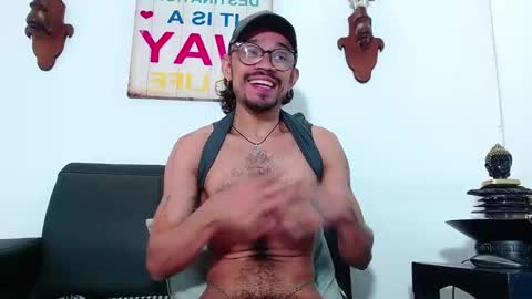 tanshavey online show from April 6, 5:03 pm