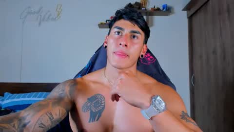 taylor_mclane1 online show from April 11, 7:17 pm