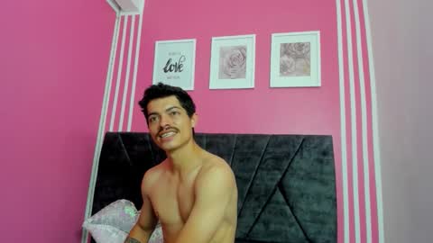 taylor_steele online show from April 14, 1:11 pm