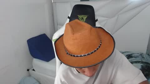 TAYLOR online show from April 2, 3:37 am