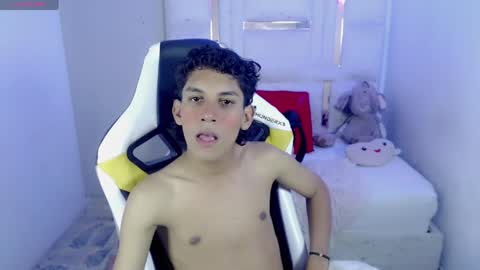 TAYLOR online show from April 6, 1:35 am