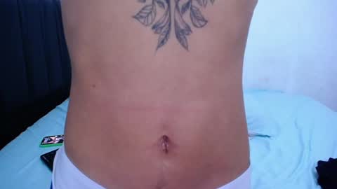 Tayron online show from January 18, 4:42 pm