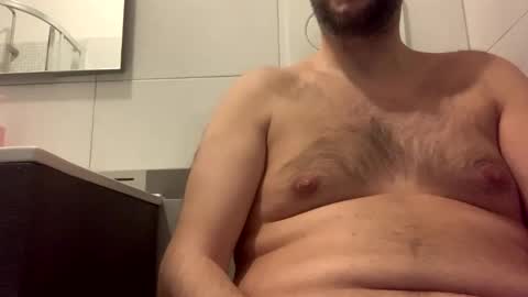 Tbest1986 online show from March 22, 5:40 pm