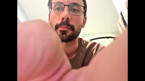 tdogz007 online show from May 10, 11:50 pm