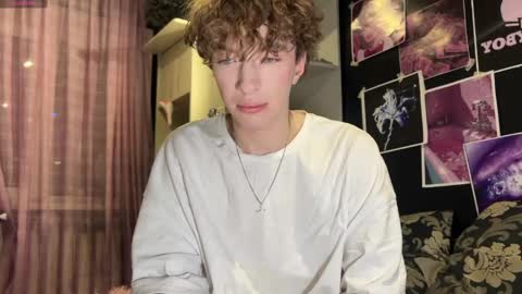 Yan     online show from April 3, 11:34 pm