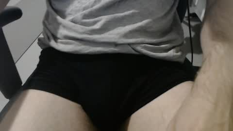 Snapshot of temeteus chatting on January 1, 10:03 pm Temeteus online show from January 1, 10:03 pm