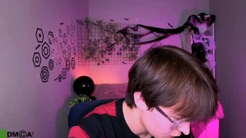 teo_wilson online show from October 30, 2:18 pm