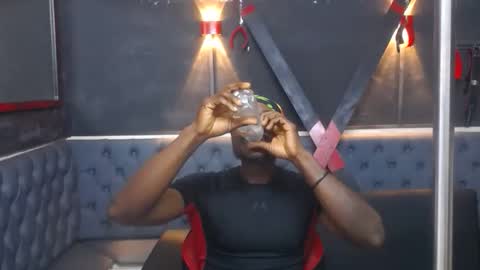 terranze_z online show from February 4, 8:26 pm