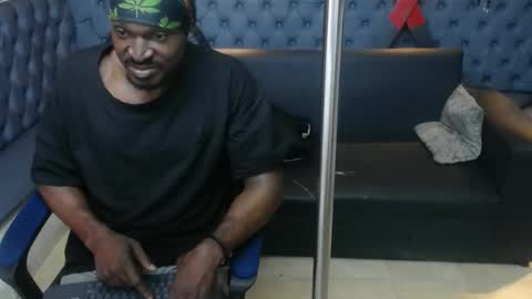 terranze_z online show from February 1, 9:02 pm