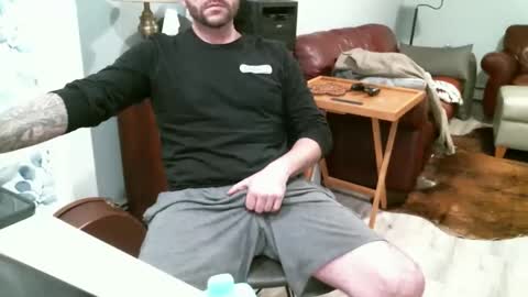 thatwhittyditty online show from April 2, 9:33 pm