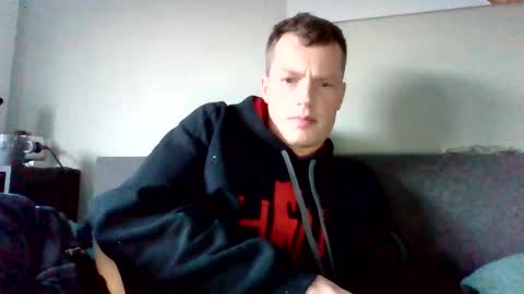 Dennis online show from November 17, 3:26 pm