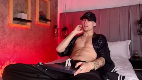 The BossCrown online show from April 15, 5:40 am