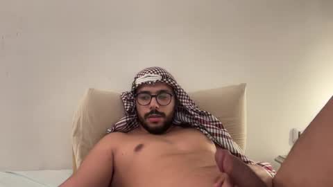 thearabboy98 online show from February 3, 10:32 pm