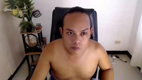 thebitch_cowbell online show from February 1, 6:23 am