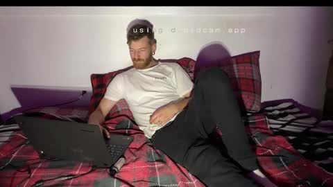 Snapshot of thecarrguyy chatting on January 10, 9:44 am Thatcarrguyy online show from January 10, 9:44 am