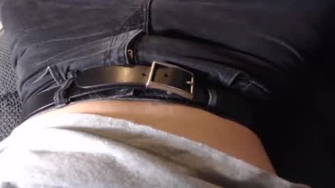 Snapshot of thejerk1974 chatting on December 7, 9:22 pm Liam online show from December 7, 9:22 pm