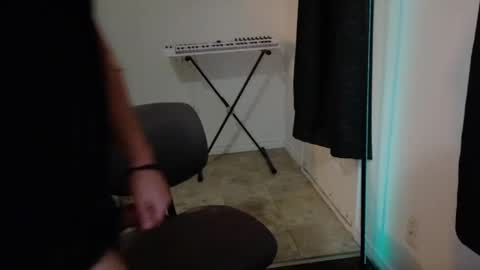 thekodyy online show from April 1, 1:41 pm