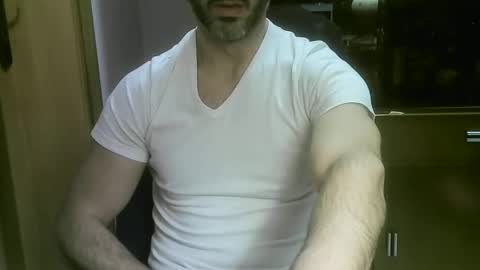 Snapshot of theliaz19 chatting on December 2, 5:46 pm theliaz19 online show from December 2, 5:46 pm