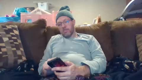 Snapshot of theo6974z chatting on January 5, 5:20 am theo6974z online show from January 5, 5:20 am