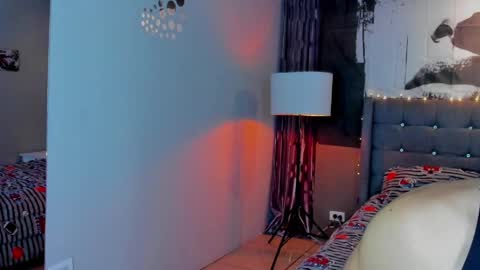 theo_riviera online show from May 31, 5:30 am