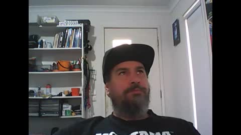 aussiebeard online show from February 17, 3:38 am