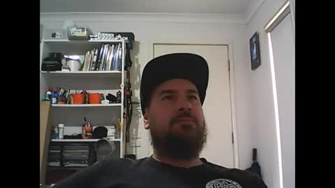 Snapshot of theozbeardguy chatting on March 2, 1:04 am aussiebeard online show from March 2, 1:04 am