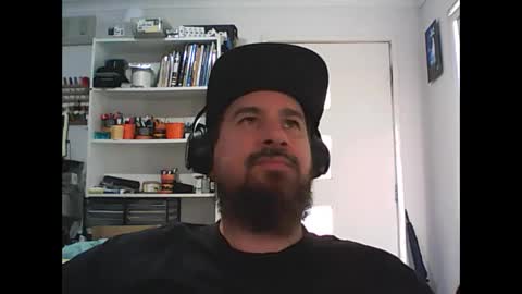 Snapshot of theozbeardguy chatting on February 6, 12:43 am aussiebeard online show from February 6, 12:43 am