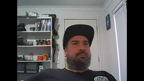 aussiebeard online show from October 29, 2:36 am