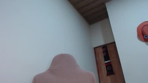 Santiago Enrique online show from March 18, 4:37 am