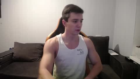 Snapshot of theroadtomars chatting on January 6, 8:39 pm Nick online show from January 6, 8:39 pm