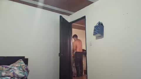 Theron Devereaux online show from March 26, 5:17 pm