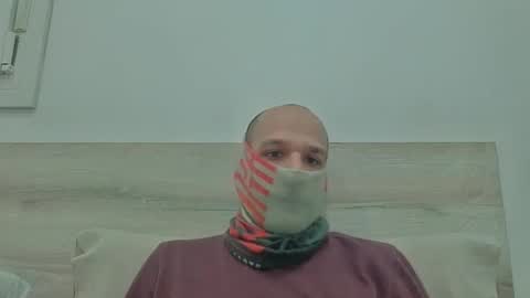 Scarf guy online show from January 8, 7:13 am