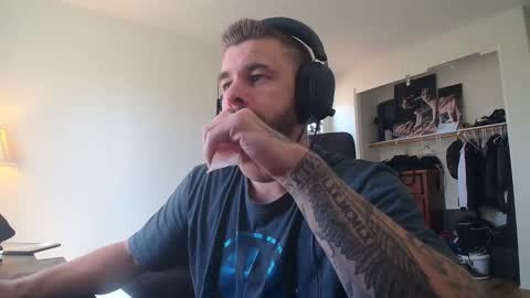 troy online show from April 16, 9:50 pm