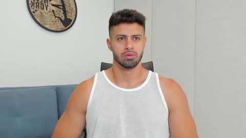 thiago_driussi online show from December 20, 2:41 am