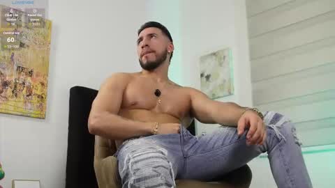 Thiago online show from February 22, 5:36 pm