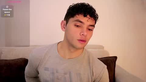 Just Thiago  online show from March 6, 3:24 pm