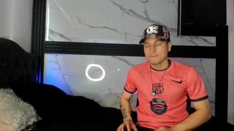 thiagoferrerohot online show from March 17, 2:41 pm