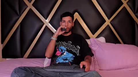 ThiagoFerreti online show from March 24, 5:34 am