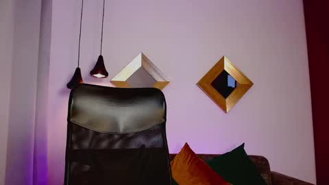 Thiago online show from April 14, 12:00 am