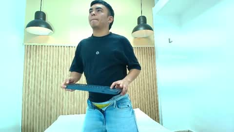 Thiam online show from April 1, 7:22 pm