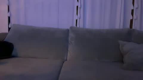 thiccbull12 online show from June 3, 8:38 am