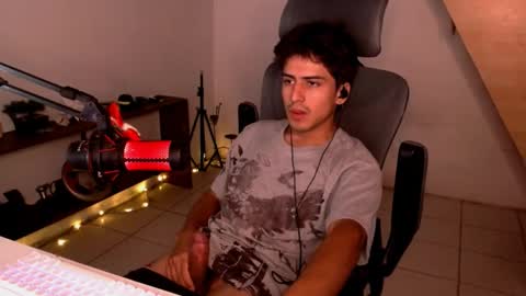 thieves_us online show from December 4, 5:14 am