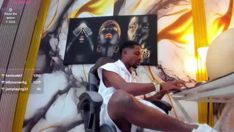 Thomas online show from October 24, 4:03 am