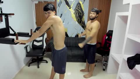 thomson_hot01 online show from March 6, 5:26 am