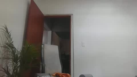 thonybeiio online show from February 21, 5:58 pm