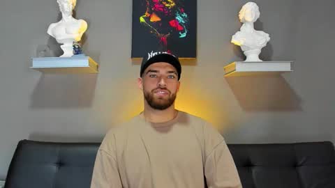 evans online show from October 22, 12:35 am