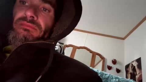 throbbing8585 online show from June 2, 11:55 am