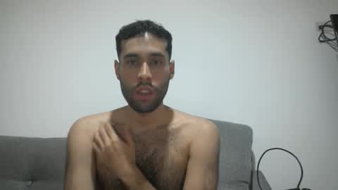 Snapshot of throwawayyourgun chatting on February 10, 3:32 pm Luka online show from February 10, 3:32 pm